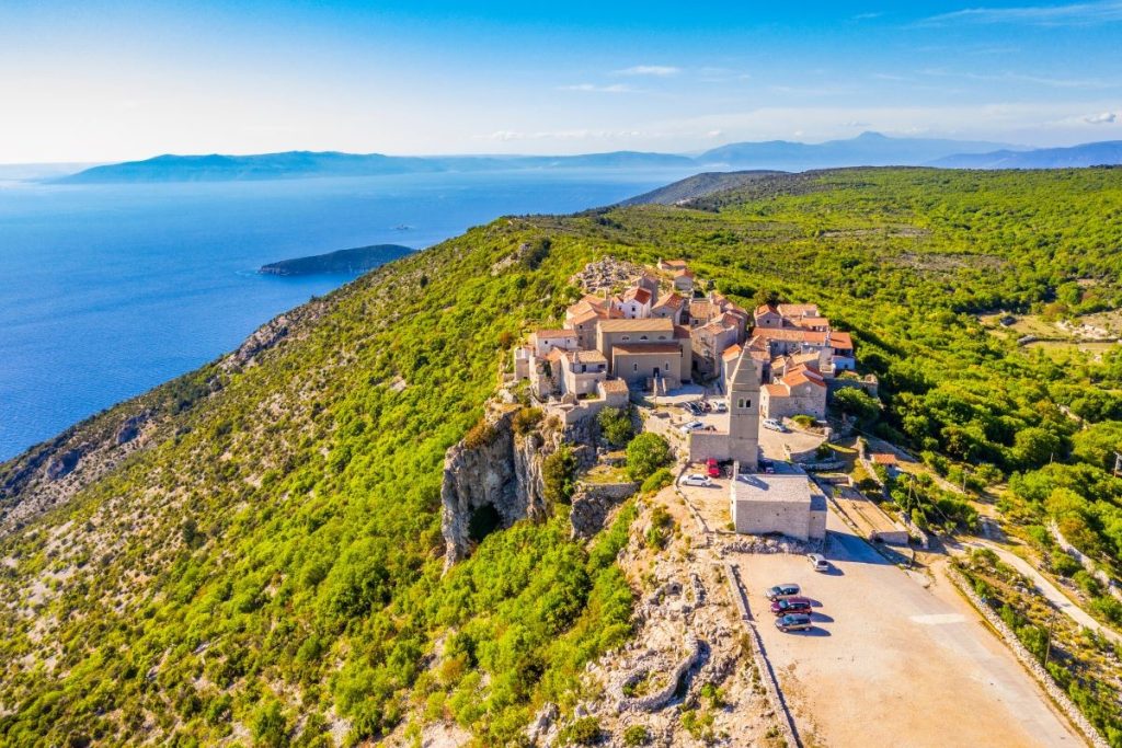 Uncovering Croatia's Hidden Gems: Off-the-Beaten-Path Destinations for Your Next Break