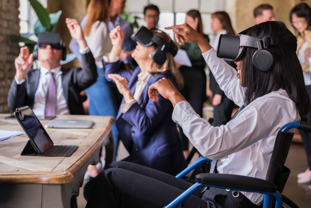 The Role of Virtual Reality in Real Estate Investing: Showcasing Properties and Engaging Buyers