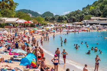 Holiday warning over fines over pebbles and shoes in Brit tourist hotspot