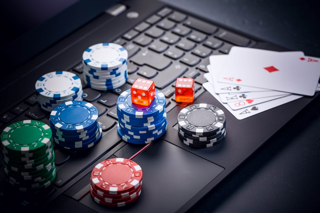 8 Reasons to Love Online Blackjack: Why It’s the Ultimate Casino Game