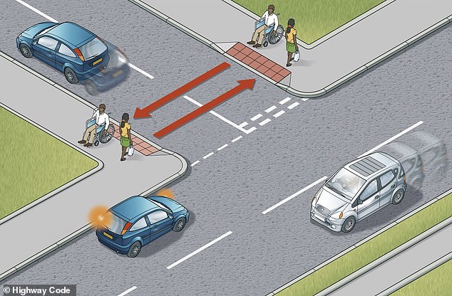 One major changes to the Highway Code in January 2022 has seen pedestrians given right of way over drivers at junctions