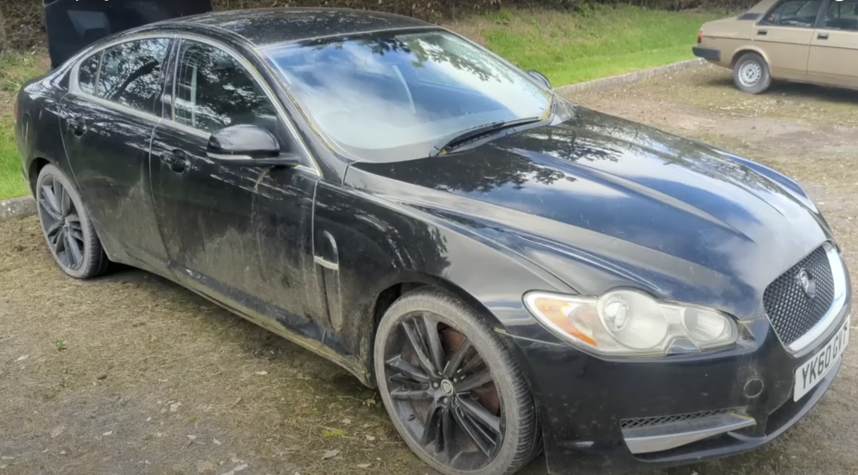 A used car dealer lost £2,300 when selling this broken Jaguar